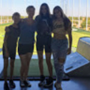 Meet your Posher, Cynthia